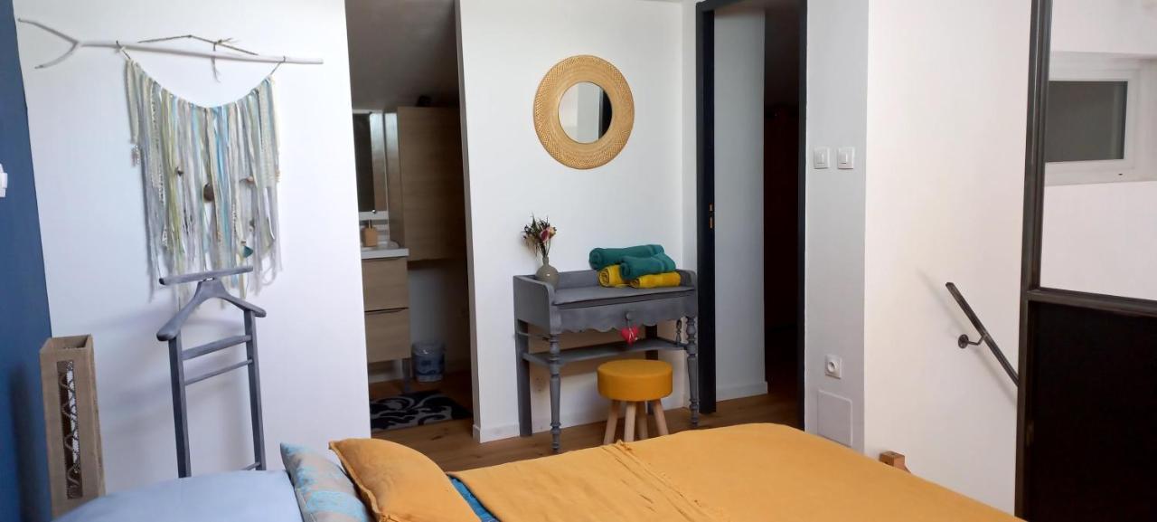 Charmant Logement Avec Terrasse Salinelles Luaran gambar